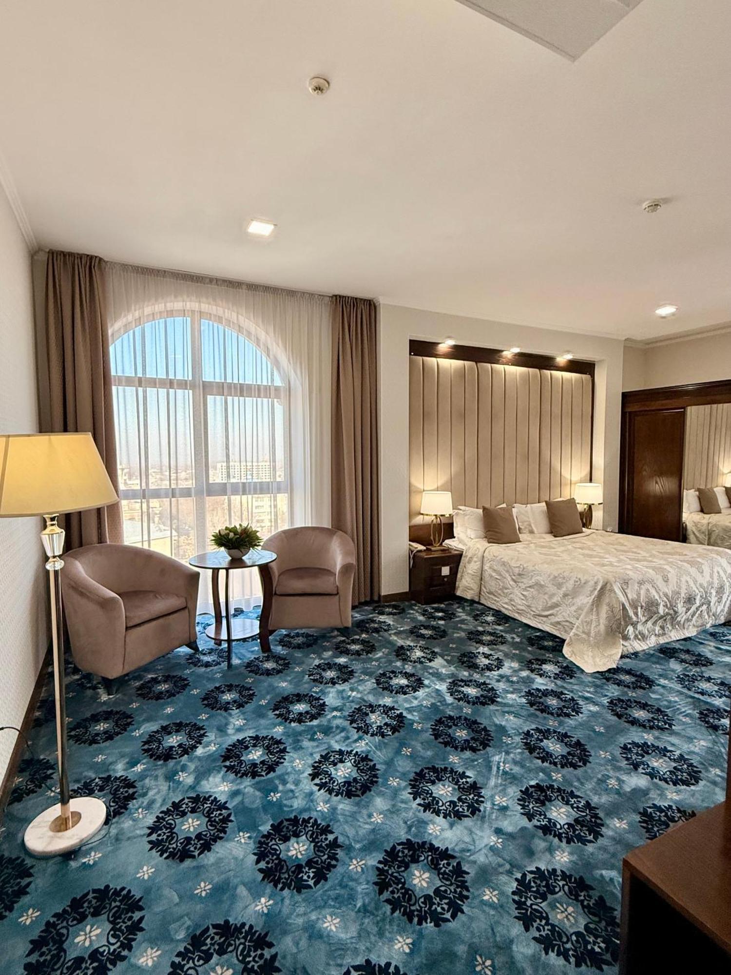 Plaza Hotel Bishkek Luaran gambar