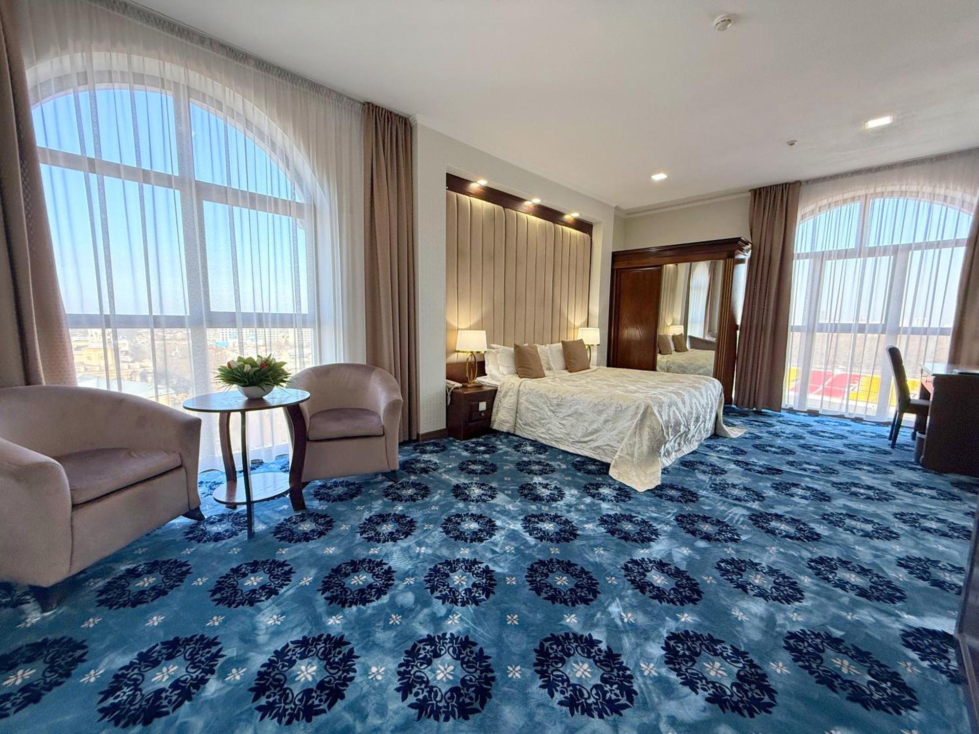 Plaza Hotel Bishkek Luaran gambar